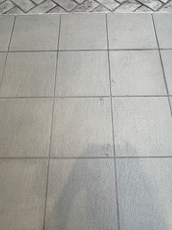 タイル洗浄のbefore